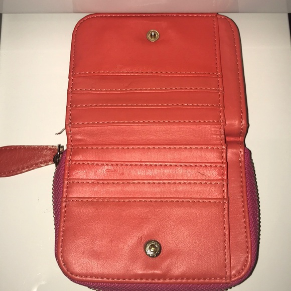 Pink Wallet - Picture 3 of 5